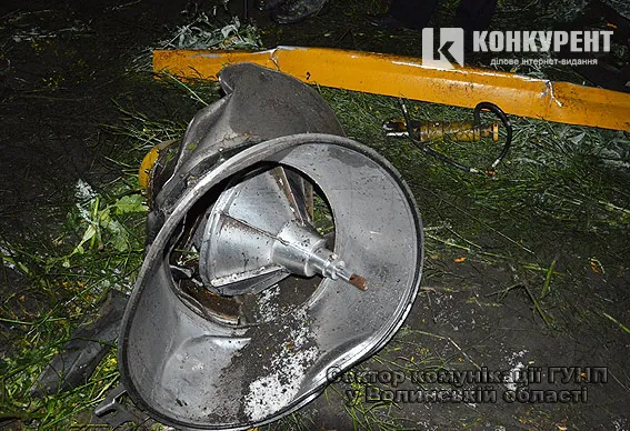 На Волині під час випробувань розбився літак (оновлено, фото)