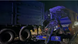 Шестеро потерпілих: у Луцькому районі автобус врізався у причіп (фото, відео)