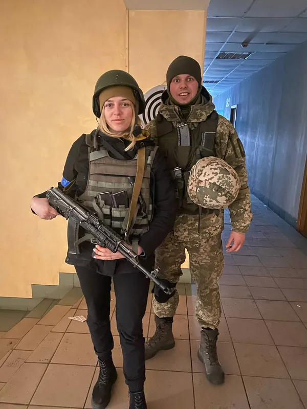 Волинська прикордонниця чекає з російського полону чоловіка та двох собак (фото)