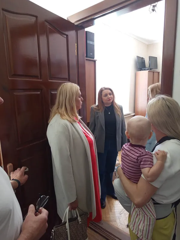 Спадок ексмера Луцька Поліщука: у селах громади – нашестя занедбаних закладів (фото)