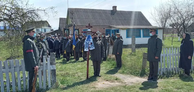 На Волині попрощалися із полеглим Героєм Олександром Луциком (фото)