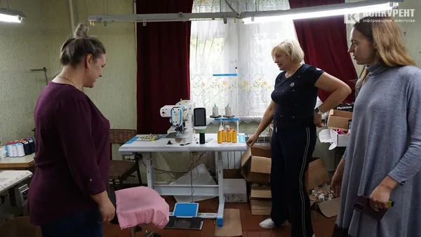 Від зайчиків до італійських шортів: як на Волині 20 років шиють одяг (фото)