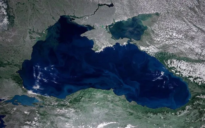 У Чорному морі росія тримає напоготові п'ять носіїв крилатих ракет «Калібр» – ВМС