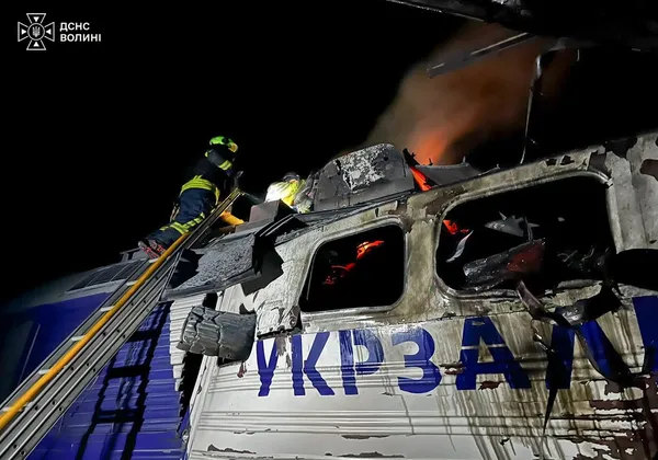 ❗️На Волині вночі через російський удар загорівся тепловоз