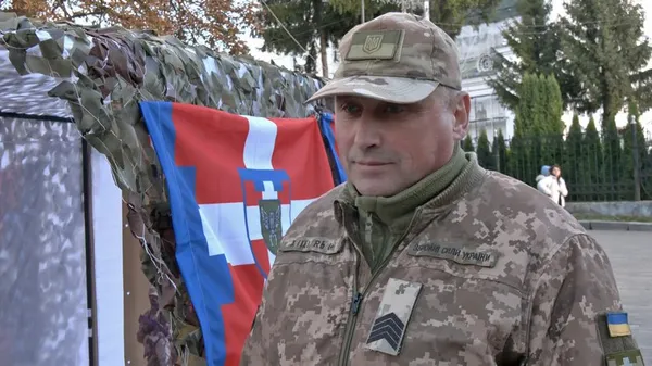 Мобільний рекрутинг: у центрі Луцька розповідали про набір у Волинську бригаду ТрО (відео)