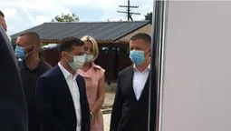 У Крупі зустріли Зеленського (фото, пряма трансляція)