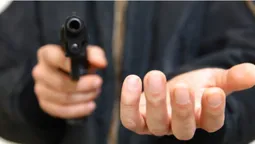 З ножем та іграшковим пістолетом: на Волині затримали грабіжника (фото, оновлено)