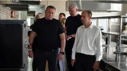 Юрій Погуляйко перевірив укриття у ліцеї та училищі в Камені-Каширському (фото)