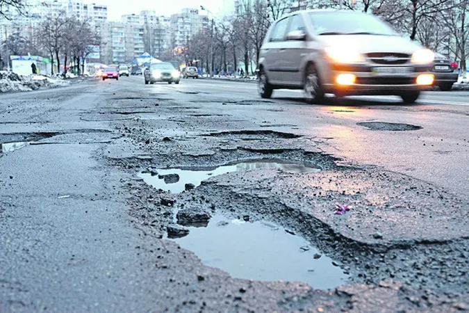 Україна опинилася наприкінці рейтингу за станом доріг у світі