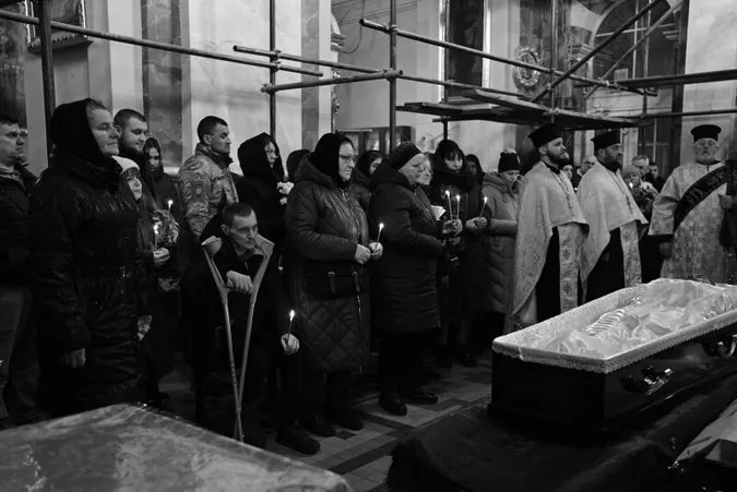 У Луцьку попрощалися із загиблим на Запоріжжі Сергієм Мезенцевим (фото)
