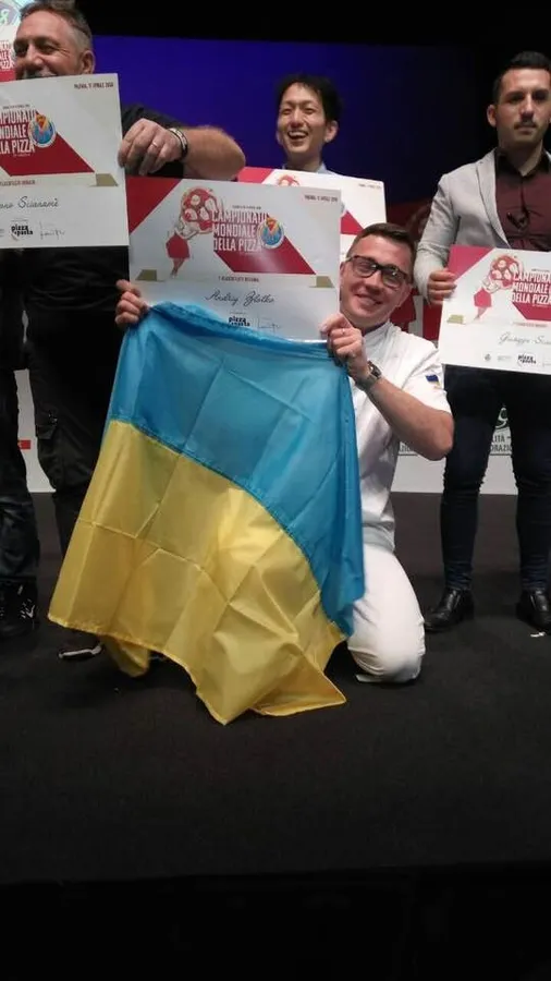 Волинянин в Італії став чемпіоном з приготування піци (фото)