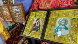 У двох храмах на Волині з'явилися ікони, врятовані військовим на Запорізькому напрямку (фото)