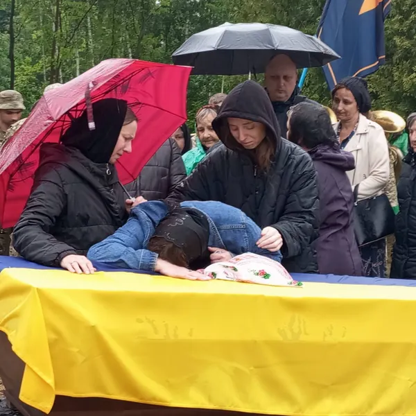На Волині попрощалися із загиблим воїном Андрієм Морозом (фото)