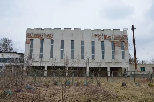 Луцьк хоче купити старий спорткомплекс за 3,3 мільйонів гривень (фото)