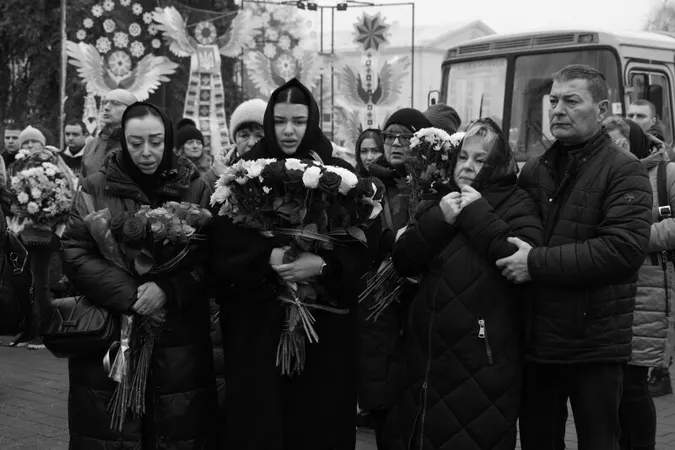 У Луцьку попрощалися з трьома загиблими на Донеччині військовими (фото)