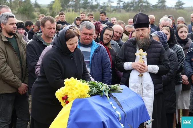 На Волині провели в останню дорогу Героя Володимира Ридчука (фото)