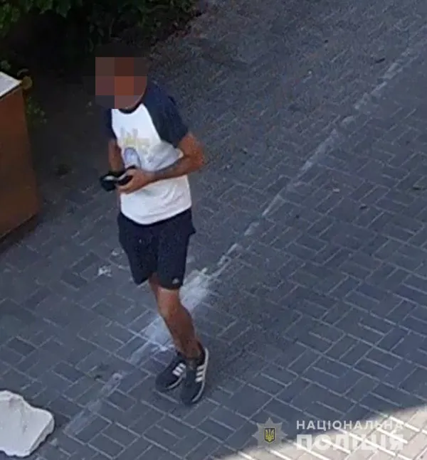 З авто волинського депутата вкрали сумку, в якій було понад 30 тисяч гривень (фото)