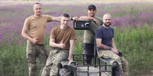 «Механік», «Валлі», «Мурзік» і «Таксист»: четверо волинян розвивають напрямок наземних дронів у 100-й бригаді