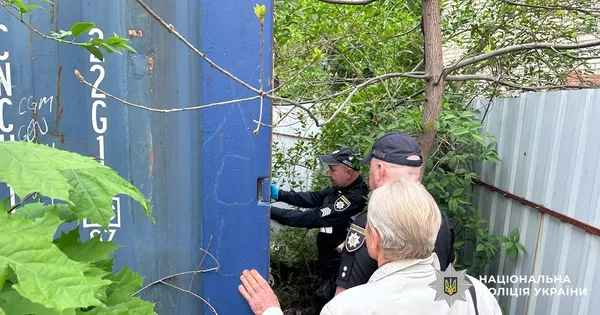 У контейнері знайшли 10 тонн людських останків