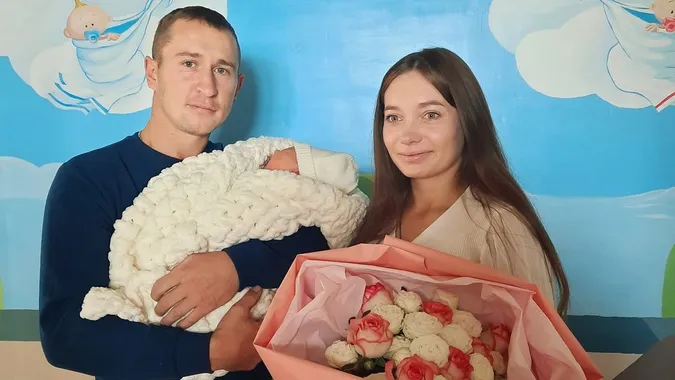 25-річна волинянка під час пологів заспівала колискову в операційній (відео)