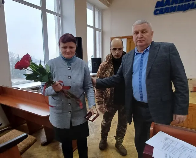 На Волині рідним загиблих воїнів вручили ордени «За мужність» (фото)