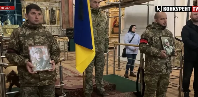 У Луцьку в останню путь провели двох загиблих Героїв (відео)