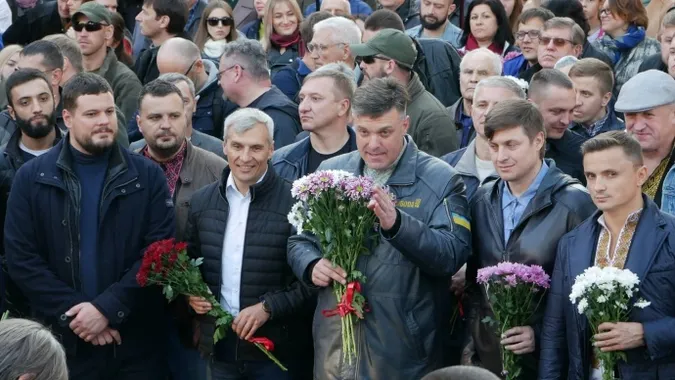 Тягнибок не піде в президенти