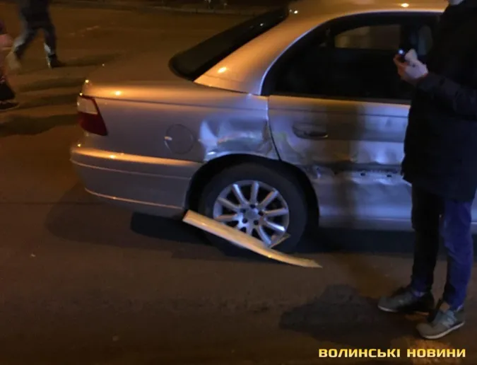 У Луцьку легковик влетів у маршрутку (фото) 