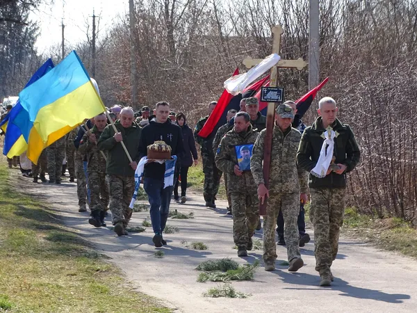 На Волині попрощалися із захисником Миколою Луцюком (фото)
