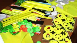 Волинських школярів "озброїли" світловідбивними жилетками (фото)