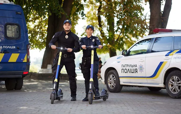 Чи почнуть луцькі поліцейські патрулювати місто на самокатах
