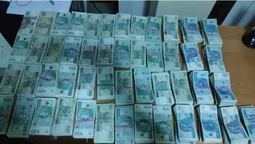 Збрехав про суму: в "Ягодині" в чоловіка забрали "зайві" злоті і виписали штраф (фото)
