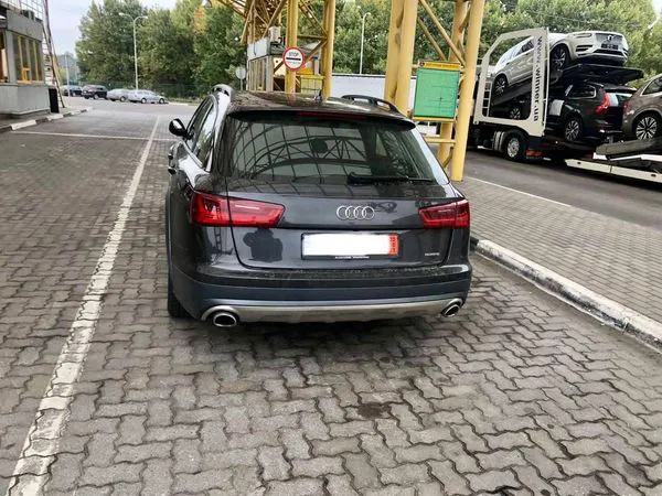 Хотів зекономити: в «Ягодині» в українця забрали «ауді» (фото, відео)