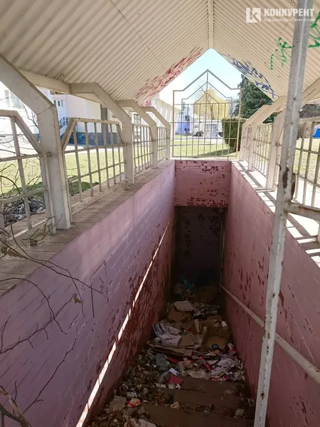 У Луцькраді вкотре кажуть, що на місці вбиральні в центрі збудують кафе (фото)