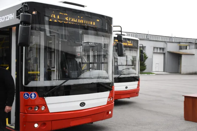 З 22 жовтня на луцькі вулиці виїдуть нові тролейбуси (фото)