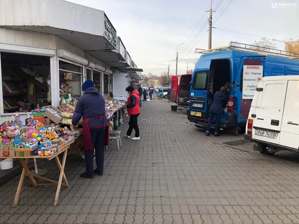 Центральний ринок: скільки коштують багаті на вітаміни овочі (фото)