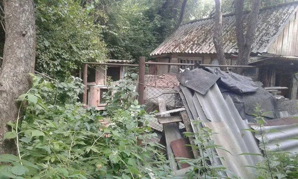 У Луцьку муніципали знесли сараї і паркани (фото) 