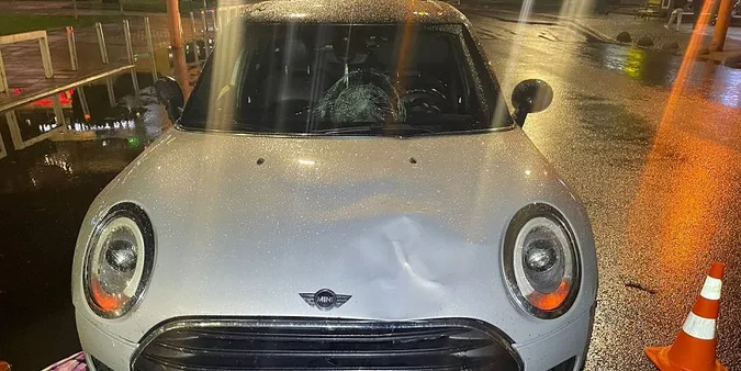 На переході біля «Променя» Mini Cooper збив 19-річну лучанку (фото)