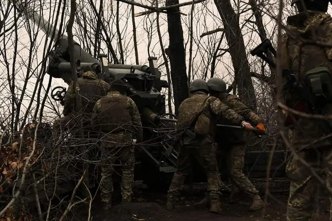 Найзапекліші бої йдуть за Бахмут, Авдіївку та Мар’їнку, – Генштаб
