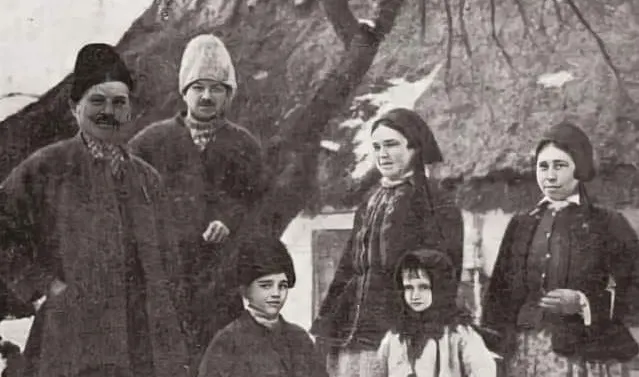 Якою 100 років тому була волинська родина (ретрофото)