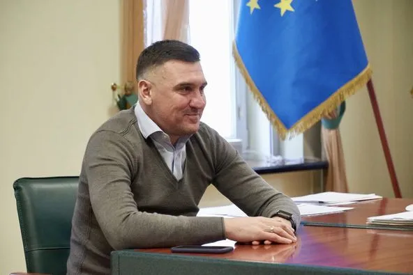 Зламані ребра і пошкоджені органи: звільнений з полону прикордонник з Луцька проходить реабілітацію (фото)