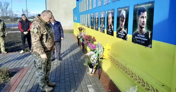 Рідним двох загиблих захисників з Волині вручили їхні нагороди