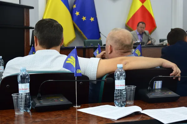 ... а «свободівці», тим часом, наочно демонстрували, що «Свобода» - єдина.