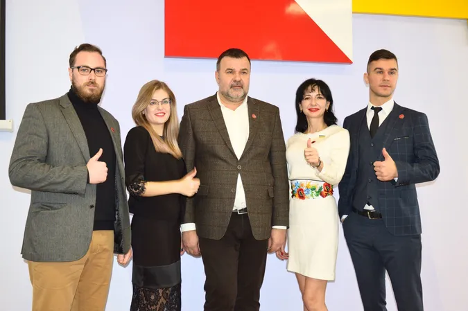 У Луцькій районній раді утворили сім фракцій (ПЕРЕЛІК)