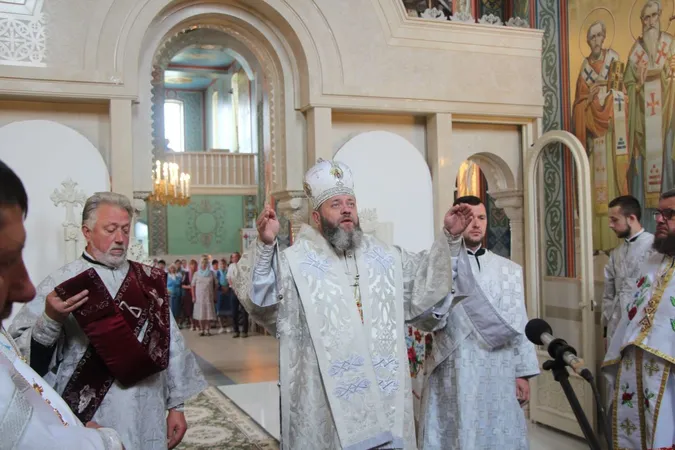 На Волині митрополит Михаїл помолився у храмі, який перейшов до ПЦУ