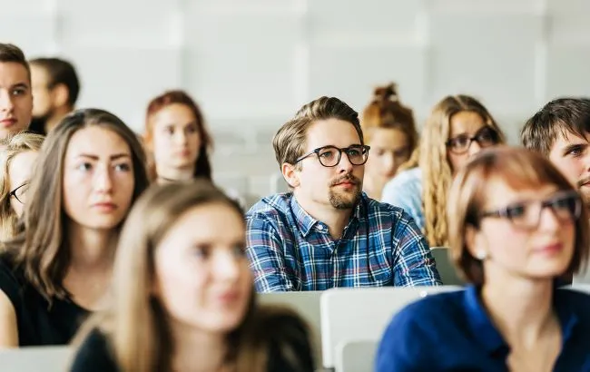 Скасування відстрочки для студентів віком 25+: що вирішили в Раді