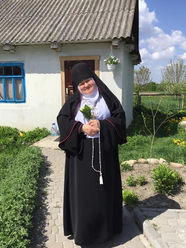 Про цнотливість, куріння та гріхи монахинь: відверта розмова з черницею з Волині