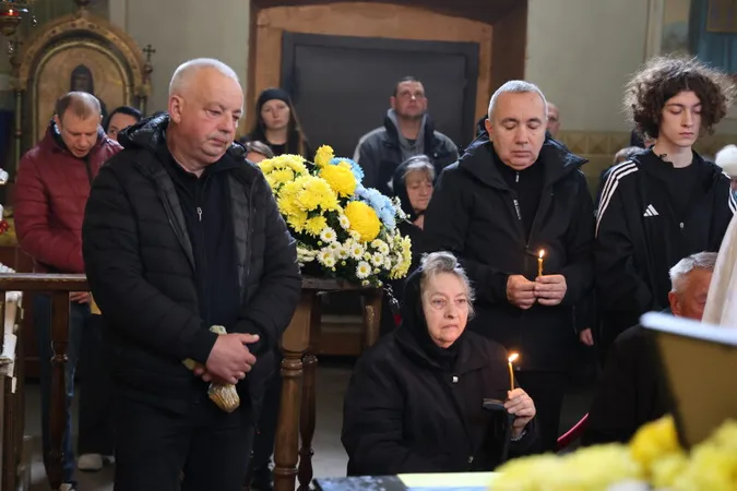 На Волині попрощалися з Героєм Віктором Бондаруком (фото)