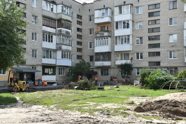 Як у Луцьку ремонтують дороги (фото) 