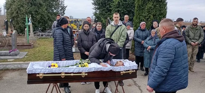 У громаді на Волині попрощалися із захисником Юрієм Черняком (фото)